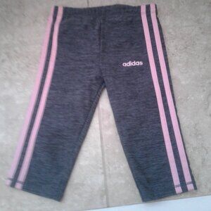 2 Adidas leggings